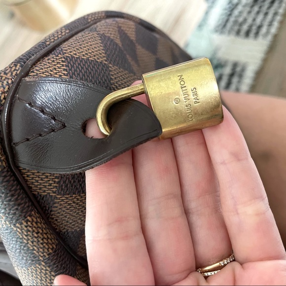 Louis Vuitton Damier Ebene Speedy 30 - Picture 14 of 15